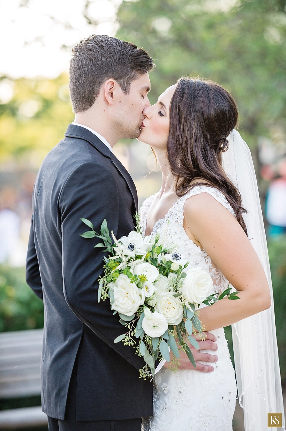 Detroit riverfront wedding pictures, Waterview Loft Detroit Wedding Venues